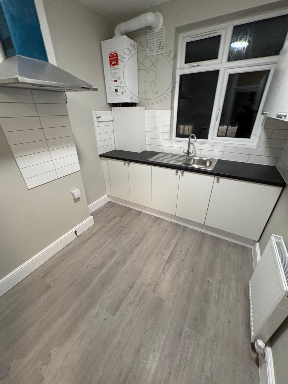 15 2 Bedroom maisonette