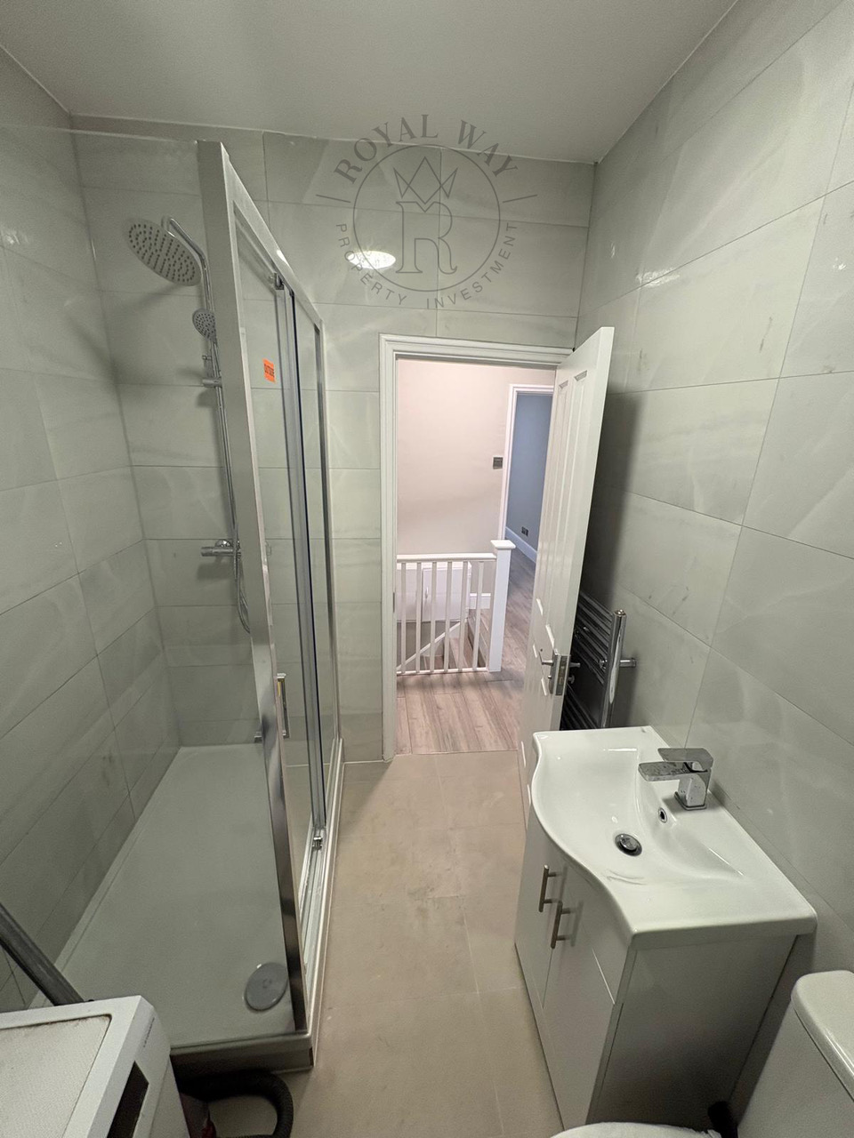 17 2 Bedroom maisonette